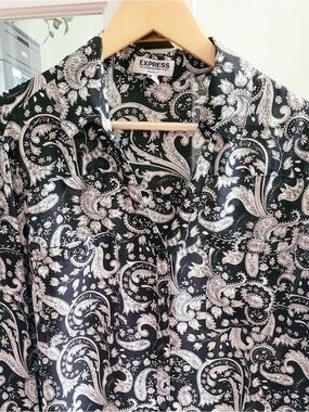 Express portofino paisley blouse